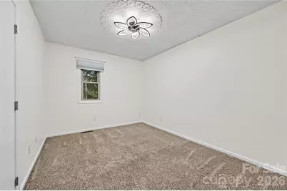 608 Hoyle Street, Lincolnton, NC 28092 - Photo 9