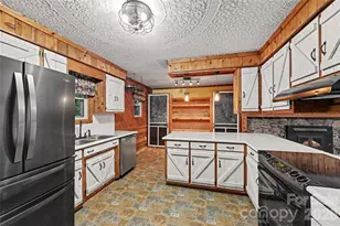 608 Hoyle St, Lincolnton, NC 28092 - Photo 3