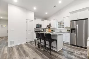 8814 Moores Chapel Rd, Charlotte, NC 28214 - Photo 9