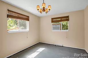 1317 Hyman Ave, Hendersonville, NC 28792 - Photo 15