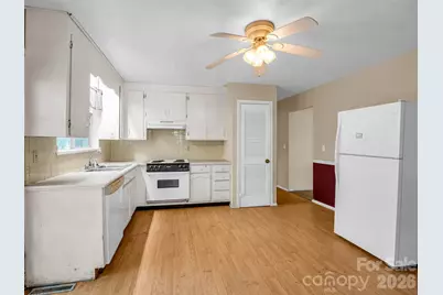 1317 Hyman Avenue, Hendersonville, NC 28792 - Photo 17