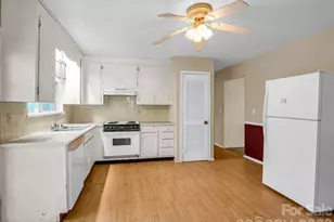 1317 Hyman Ave, Hendersonville, NC 28792 - Photo 17