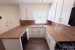 5100 Robinwood Dr, Charlotte, NC 28215 - Photo 7