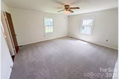 5100 Robinwood Drive, Charlotte, NC 28215 - Photo 11