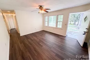 5100 Robinwood Dr, Charlotte, NC 28215 - Photo 3