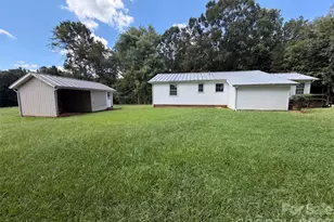 5100 Robinwood Dr, Charlotte, NC 28215 - Photo 5