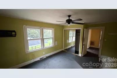 803 S Grove Street, Lincolnton, NC 28092 - Photo 5