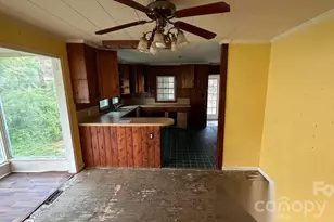 803 S Grove St, Lincolnton, NC 28092 - Photo 7