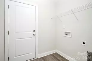 2595 Henry Falls Dr, Hickory, NC 28602 - Photo 31