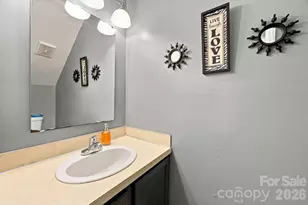5512 River Falls Dr, Charlotte, NC 28215 - Photo 13