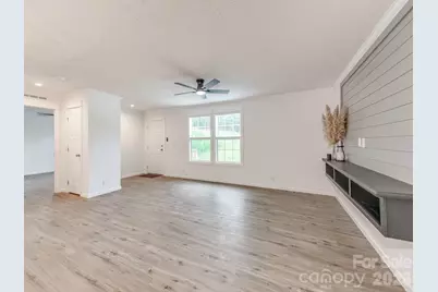 7822 Stillwater Drive, Sherrills Ford, NC 28673 - Photo 3