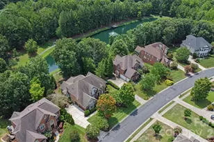 2304 Highland Forest Dr, Waxhaw, NC 28173 - Photo 3