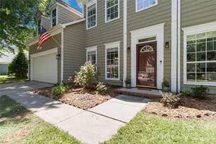 8914 Raven Park Dr, Charlotte, NC 28216 - Photo 5