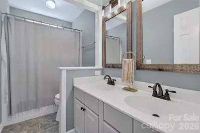 8914 Raven Park Drive, Charlotte, NC 28216 - Photo 33