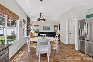 8914 Raven Park Dr, Charlotte, NC 28216 - Photo 19