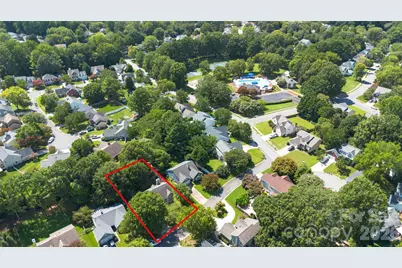 8914 Raven Park Drive, Charlotte, NC 28216 - Photo 47
