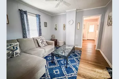 29 10th Street SE, Hickory, NC 28602 - Photo 17
