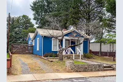 29 10th Street SE, Hickory, NC 28602 - Photo 3