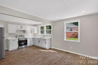 1509 Wickham Lane, Charlotte, NC 28208 - Photo 3