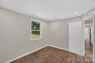 1509 Wickham Ln, Charlotte, NC 28208 - Photo 17