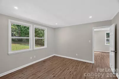 1509 Wickham Lane, Charlotte, NC 28208 - Photo 15
