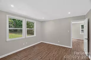 1509 Wickham Ln, Charlotte, NC 28208 - Photo 15