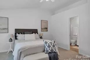 10747 Essex Hall Dr, Charlotte, NC 28277 - Photo 19