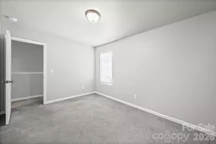6013 Vista Woods Ln, Charlotte, NC 28215 - Photo 23