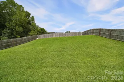 8246 Weeping Fig Lane, Charlotte, NC 28215 - Photo 31