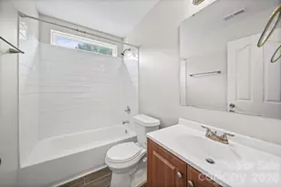 8246 Weeping Fig Ln, Charlotte, NC 28215 - Photo 29