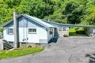 901 Rufus Robinson Rd, Sylva, NC 28779 - Photo 9