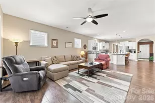689 Birchway Dr, Fort Mill, SC 29715 - Photo 17