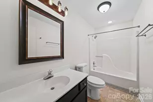 7500 Woods Ln, Cornelius, NC 28031 - Photo 17
