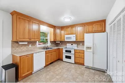2818 Castlebrook Drive, Monroe, NC 28112 - Photo 15