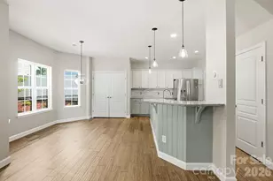 11402 Heritage Green Dr, Cornelius, NC 28031 - Photo 9