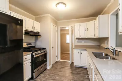 6424 Springfield Drive, Charlotte, NC 28212 - Photo 7