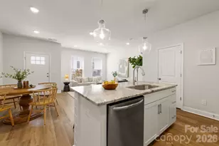 5012 Calvine Ml Wy, Charlotte, NC 28205 - Photo 13