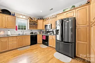 1511 Elkhart Cir, Gastonia, NC 28054 - Photo 7