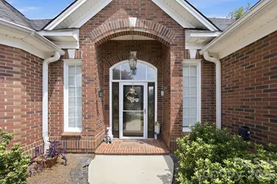 1511 Elkhart Circle, Gastonia, NC 28054 - Photo 3