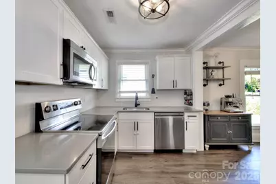 328 Piedmont Avenue, Mount Holly, NC 28120 - Photo 13