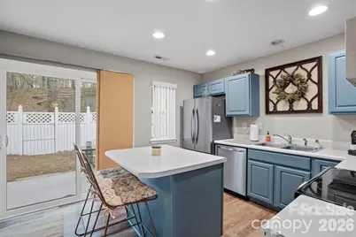 12350 Hennigan Place Lane, Charlotte, NC 28214 - Photo 5
