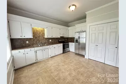 629 N Cedar Street, Lincolnton, NC 28092 - Photo 5