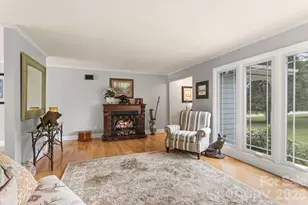 231 Kimberly Ann Dr, Hendersonville, NC 28792 - Photo 5