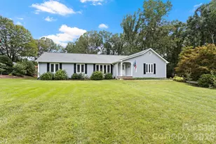 231 Kimberly Ann Dr, Hendersonville, NC 28792 - Photo 1