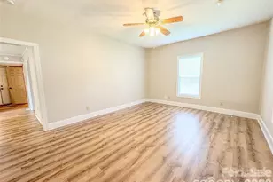 818 Grier St, Lincolnton, NC 28092 - Photo 5
