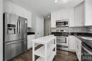 7674 Black Hawk Ln, Tega Cay, SC 29708 - Photo 11