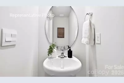 2121 10th Street SE, Hickory, NC 28602 - Photo 9