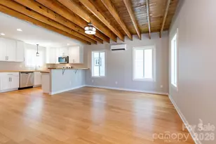 56 W Cascade St, Asheville, NC 28704 - Photo 5