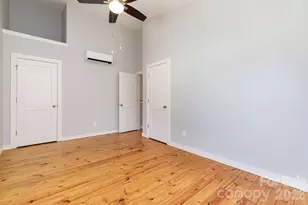56 W Cascade St, Asheville, NC 28704 - Photo 11