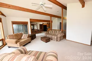 3711 Blendwood Ln NE, Hickory, NC 28601 - Photo 9